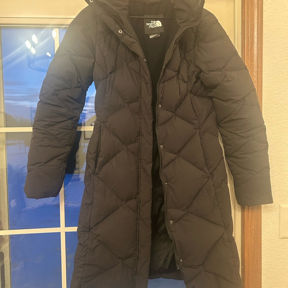The North Face Women's Miss Metro Hooded Water Resistant Down Parka